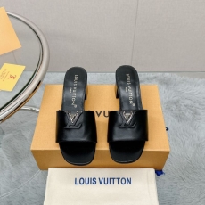 Louis Vuitton Slippers